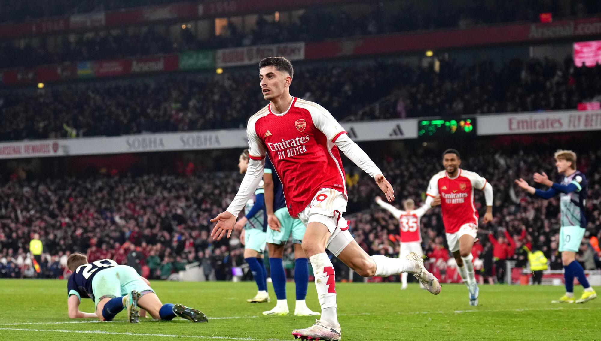 Late Havertz header against Brentford puts Arsenal top 