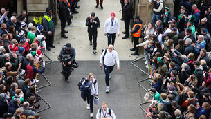 <p>THE MAN IN THE ARENA: England head coach Steve Borthwick arrives at Twickenham.  Pic: INPHO/Andrew Fosker</p>