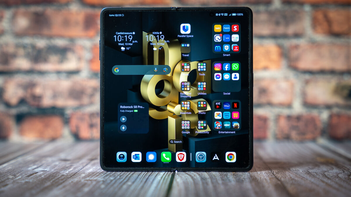 The Honor Magic V2 sports a massive 7.92-inch OLED display with a 120Hz refresh rate. Picture: Noel Campion.