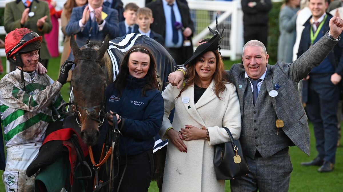 Danny Gilligan, Caitriona Bolger, Valerie &amp; Noel Moran with Better Days Ahead after they won the Martin Pipe Conditional Jockeys' Handicap Hurdle.