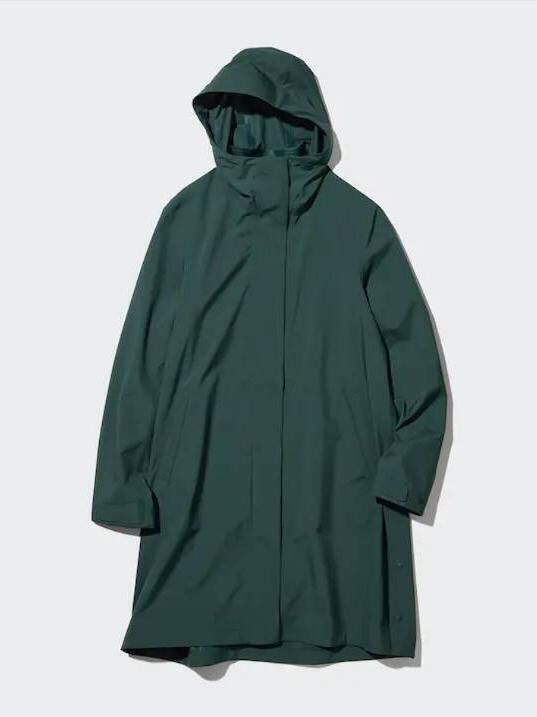 Block tech coat, Uniqlo, €109.90