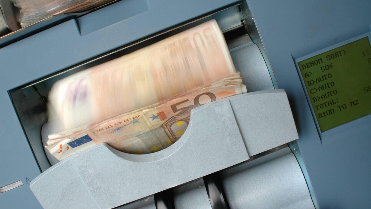 GAA's online ticket policy 'negatively impacting' older people in rural areas - Vimarsana News