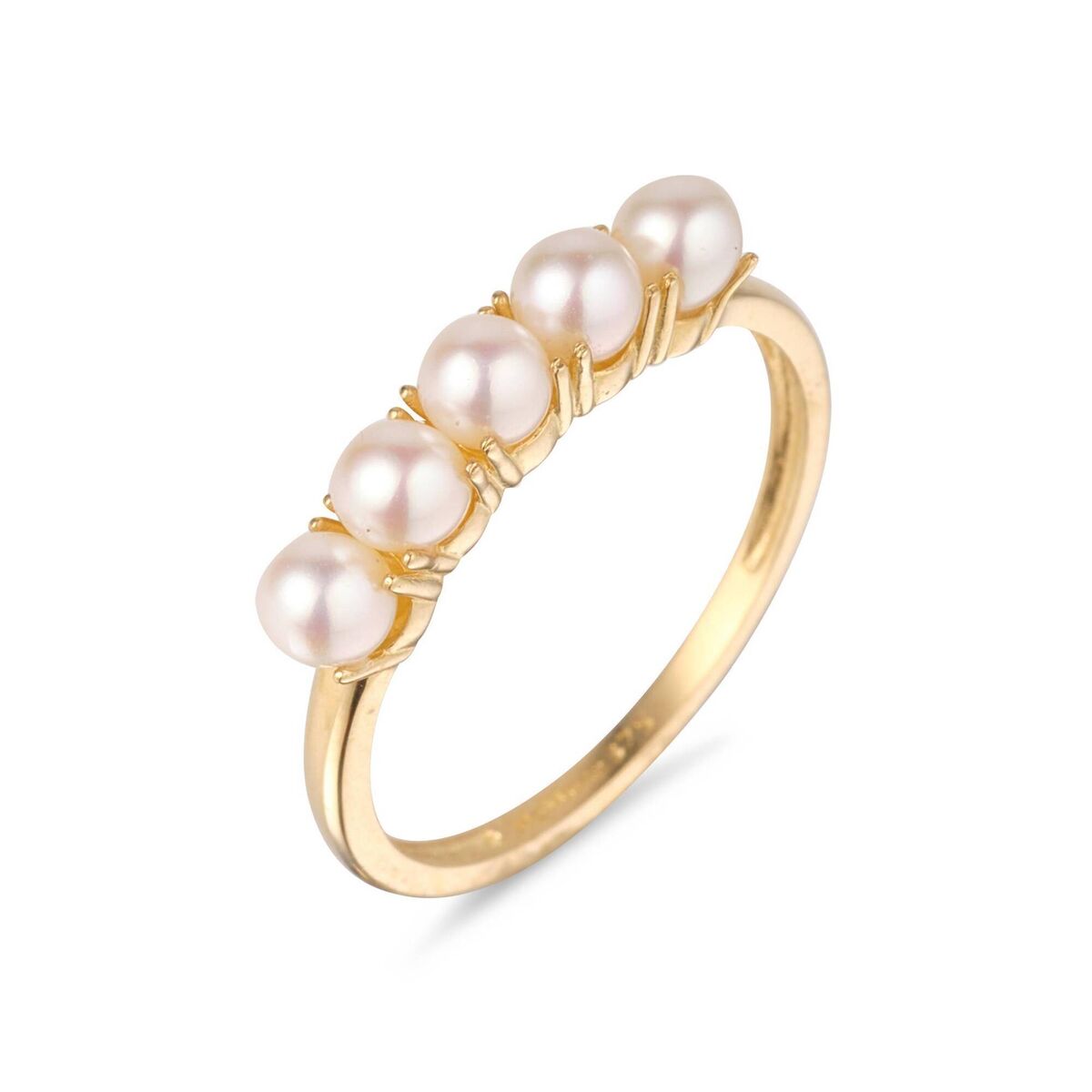 Freshwater Pearl Ring, €275, MoMuse