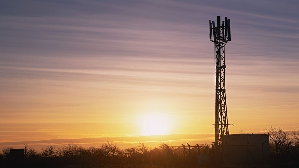 Woman challenges An Bord Pleanala's planning approval for telecoms mast in West Cork - Vimarsana News