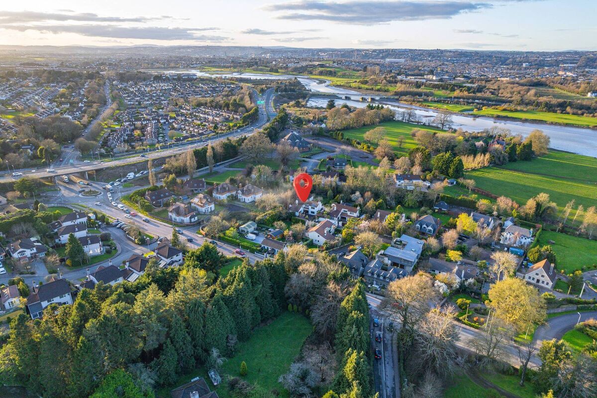 Cork's Bofeenaun is near Lough Mahon in Rochestown not Mayor's Lough Conn Cork's Bofeenaun is near Lough Mahon in Rochestown not Mayor's Lough Conn