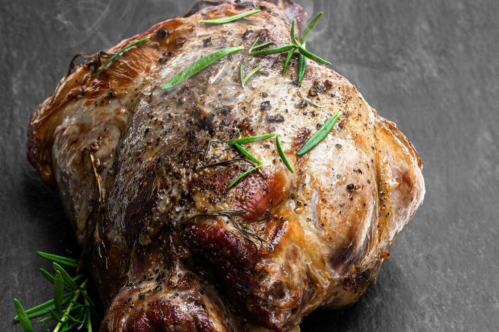 Lamb Roast with Thyme and Garlic