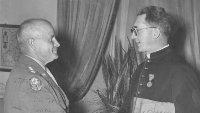 <p>Lieutenant General John C.H. Lee presents the US Congressional Medal of Freedom to Monsignor Hugh O'Flaherty (right) in Rome in 1946.</p>