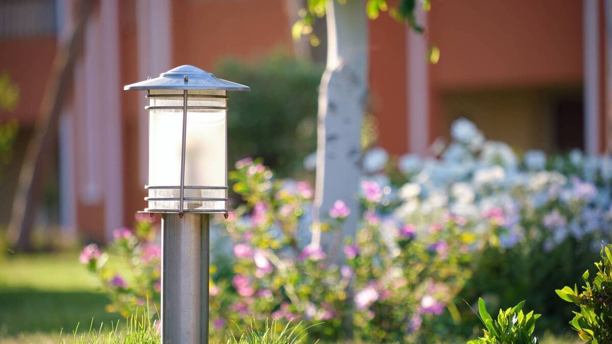 How to get your garden glowing with sustainable lighting - Vimarsana News