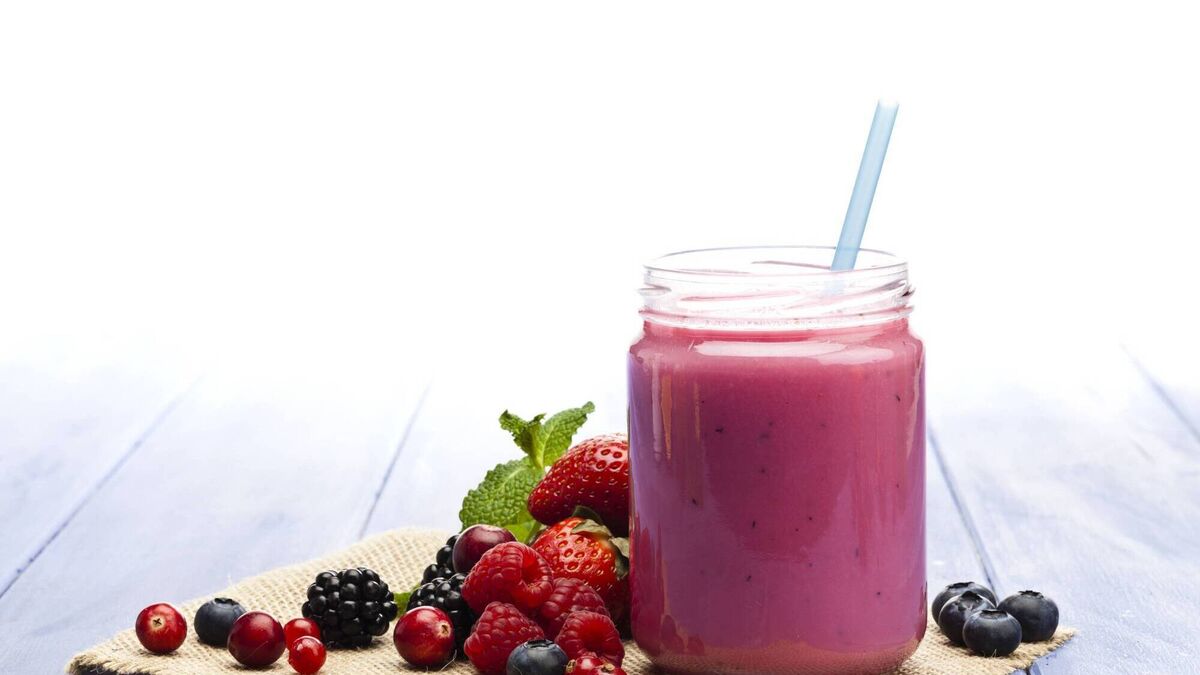 A perfect blend: Top 8 delicious fruit smoothies to satisfy - Vimarsana News