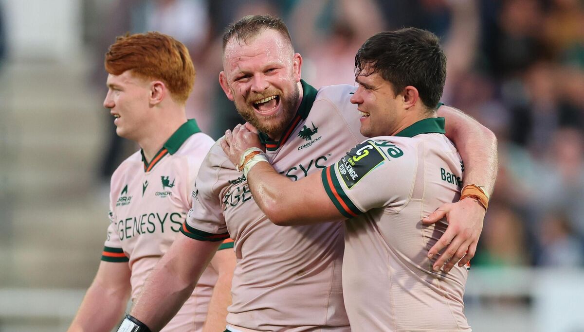 Connacht’s Joe Joyce and Dave Heffernan celebrates. Picture: ©INPHO/James Crombie