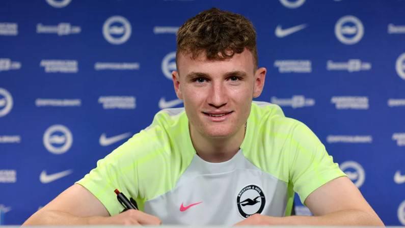 Mark O'Mahony signs new contract with Brighton & Hove Albion until 2027