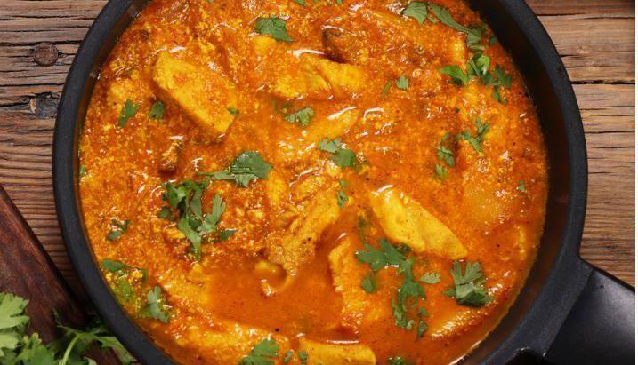 Caitríona Redmond: Celebrate good times with my party-friendly chicken curry