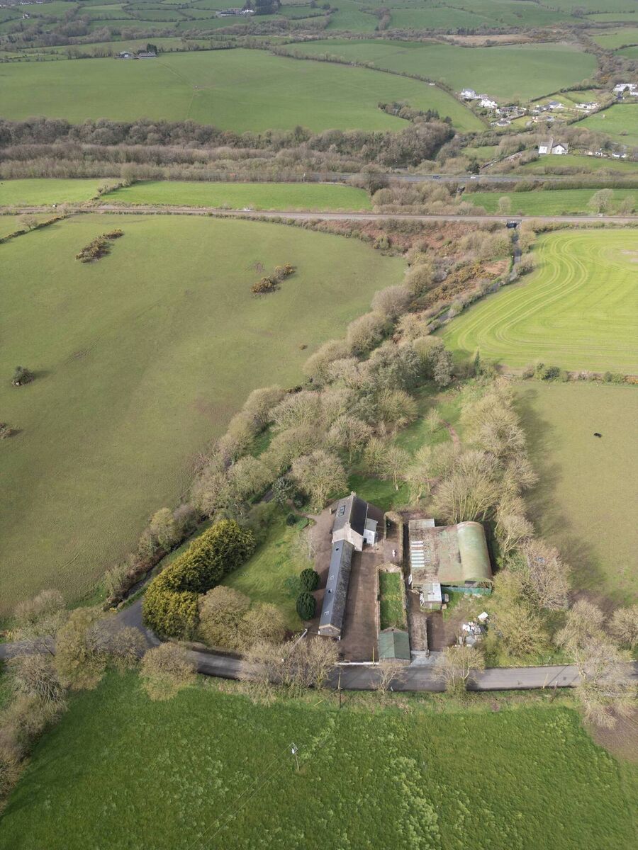 Ballygibbon House, barn and buildings  is near Blarney and Waterloo, a few miles from Cork city - and has the city/county divide on its doorstep