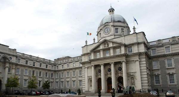 Dáil suspended after Tánaiste claims 'history of paedophilia in Republican movement'
