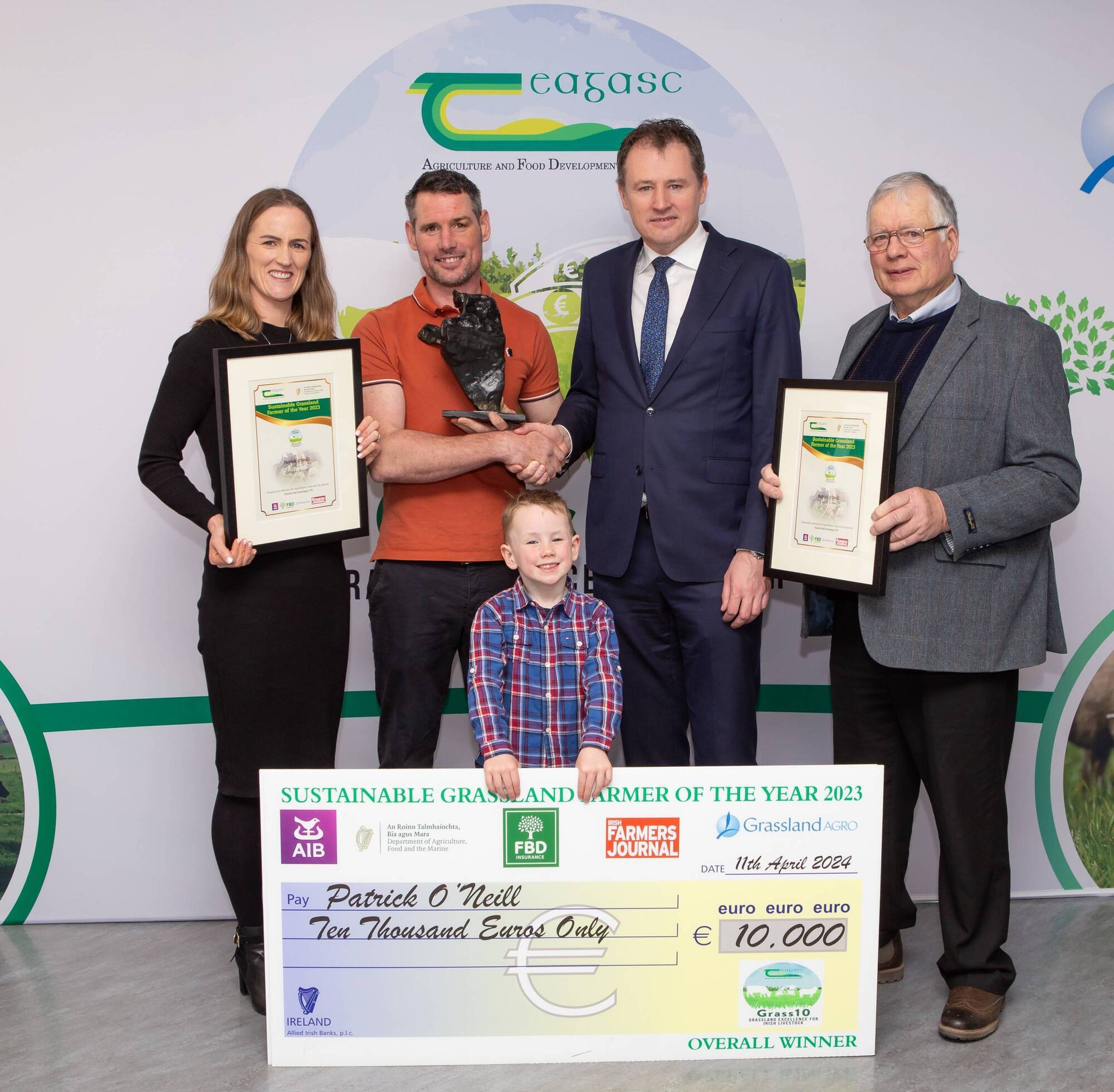 Top sustainable grassland farmers honoured at awards ceremony