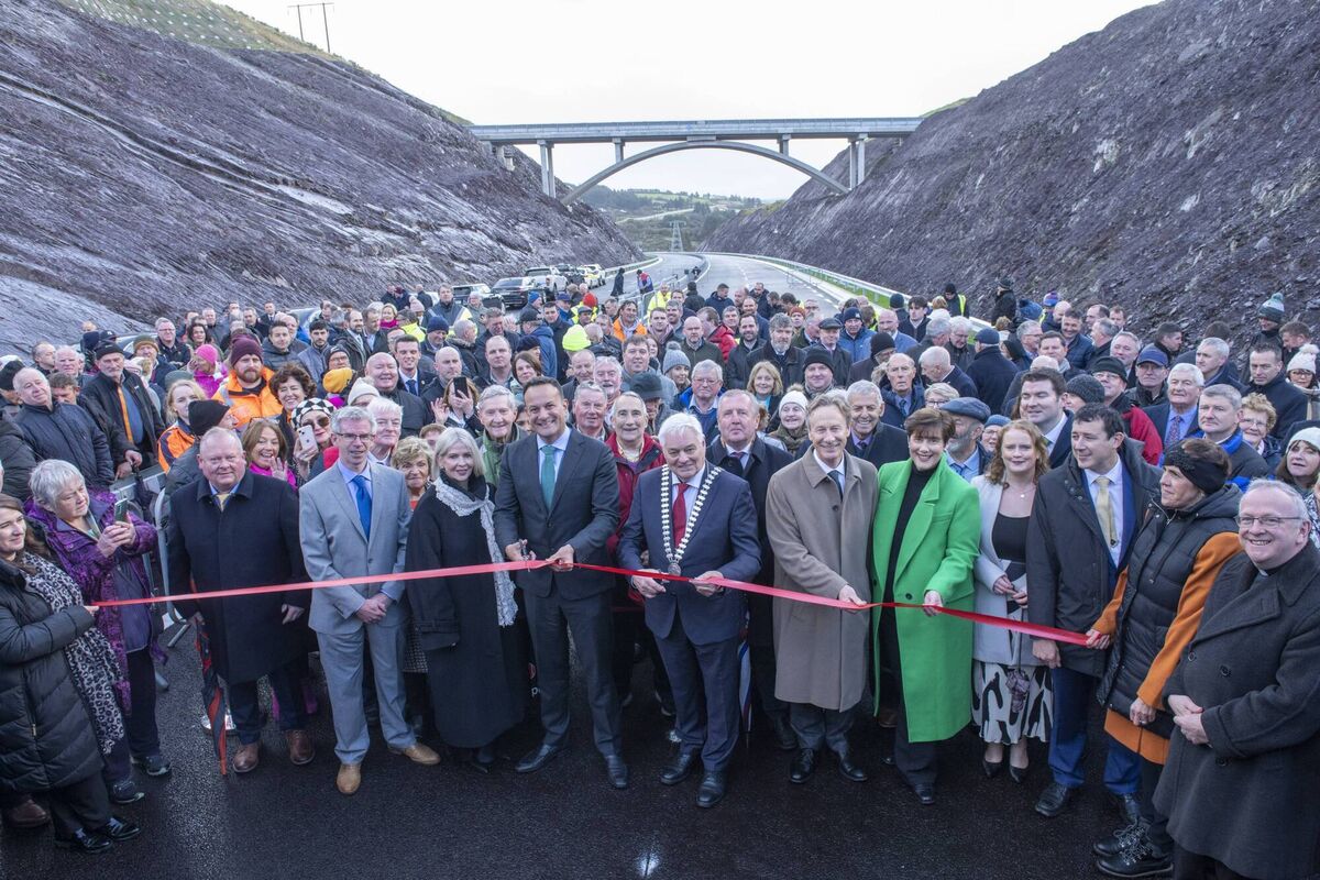 The final section of the N22 Macroom to Baile Bhuirne bypass, officially opened in November 2023 marking the completion of the €280m project, funded by Transport Infrastructure Ireland and progressed under the Government’s Project Ireland 2040. The ribbon was cut on the last 6 km section by Mayor of the County of Cork, Cllr Frank O’Flynn and then Taoiseach Leo Varadkar, together with Valerie O’Sullivan,  CEO of Cork County Council. Pic: Brian Lougheed 