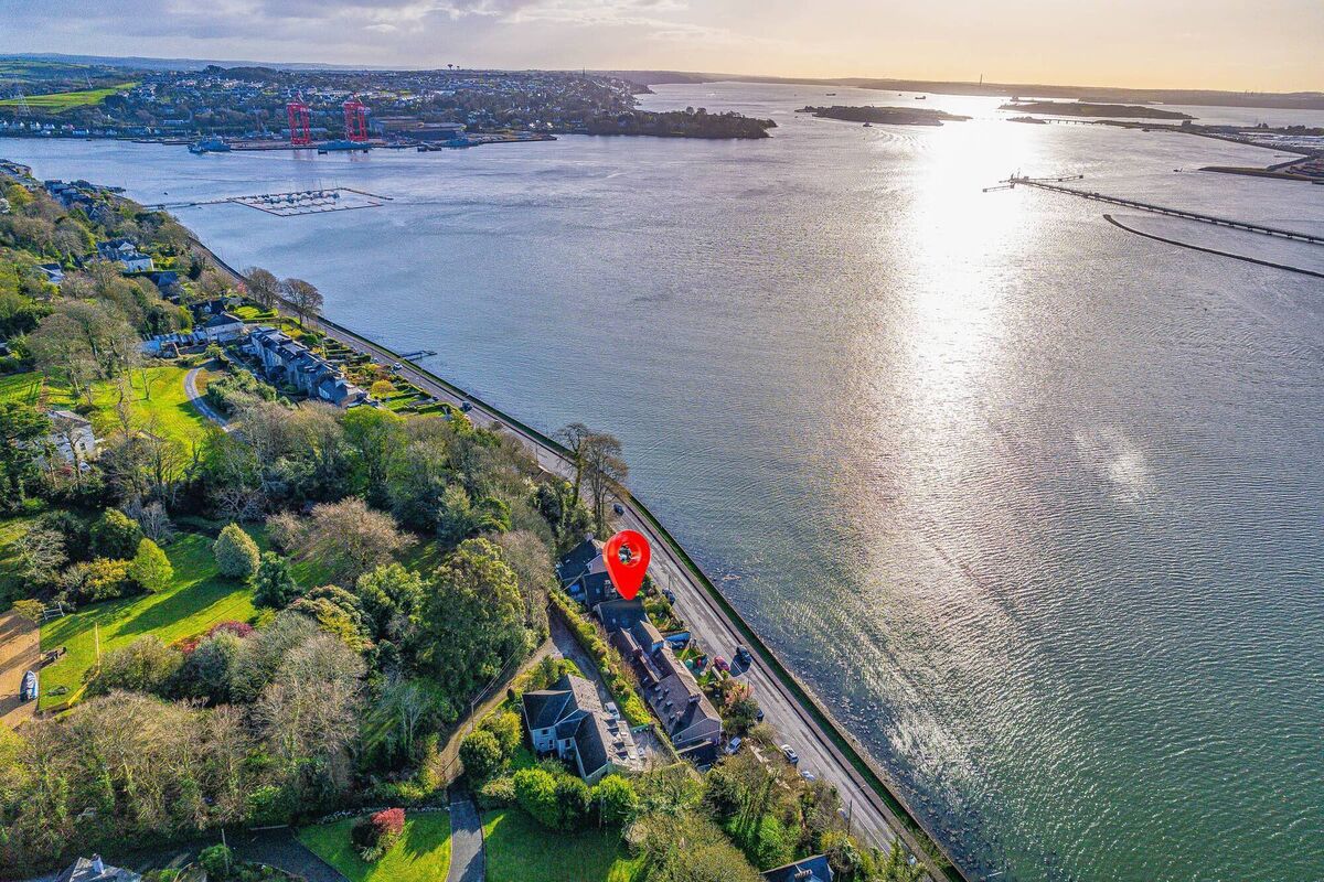 Dip a toe in harbour period home market for €450,000