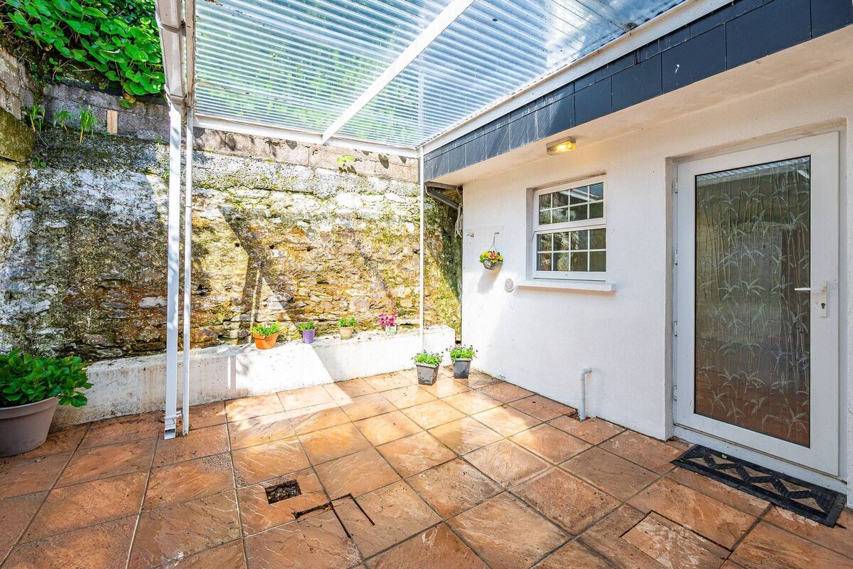 Part-covered outdoor area