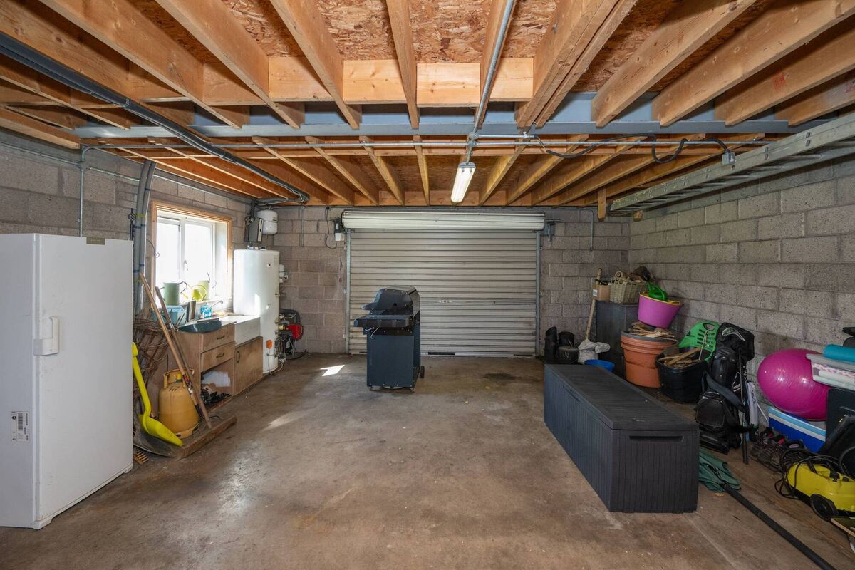 Garage Garage