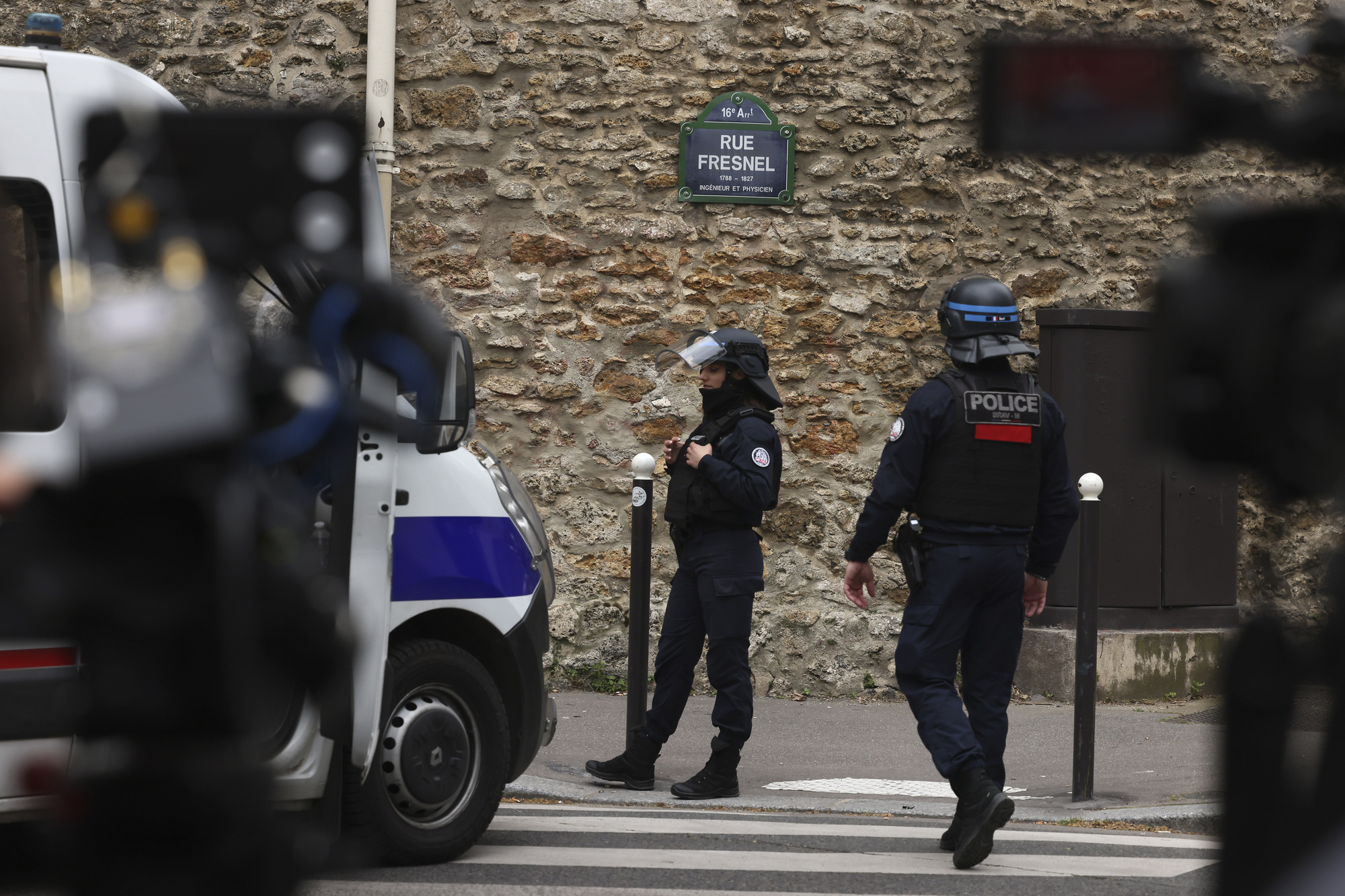No weapons found after police detain man at Iranian consulate in Paris