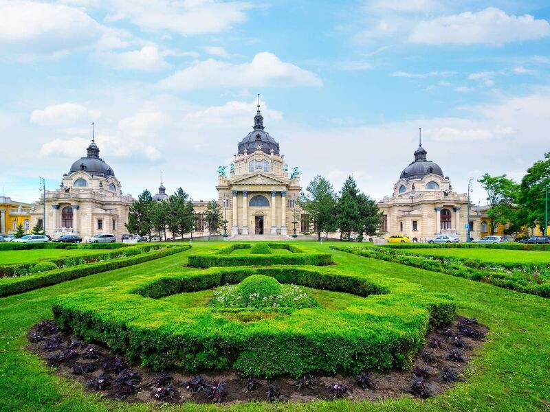 Entrance of the Szechenyi thermal baths.