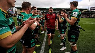 <p>BEIRNE BABY BEIRNE: Munster Captain Tadhg Beirne leads his team through the team tunnel dejected after the game. Pic Credit: Ben Brady, Inpho.</p>