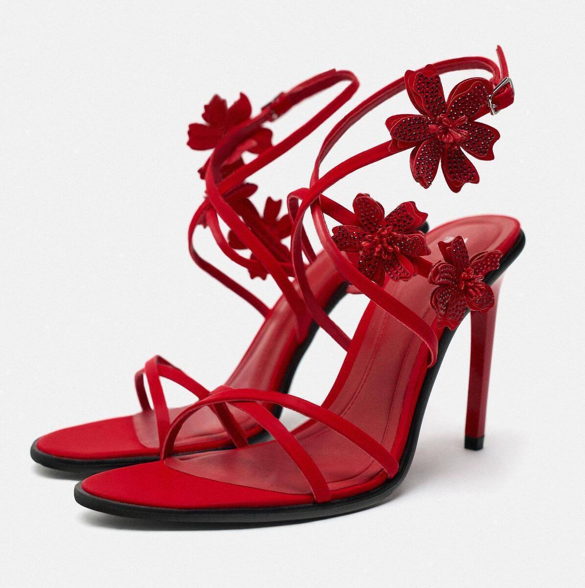 Floral sandals, Zara, €69.96