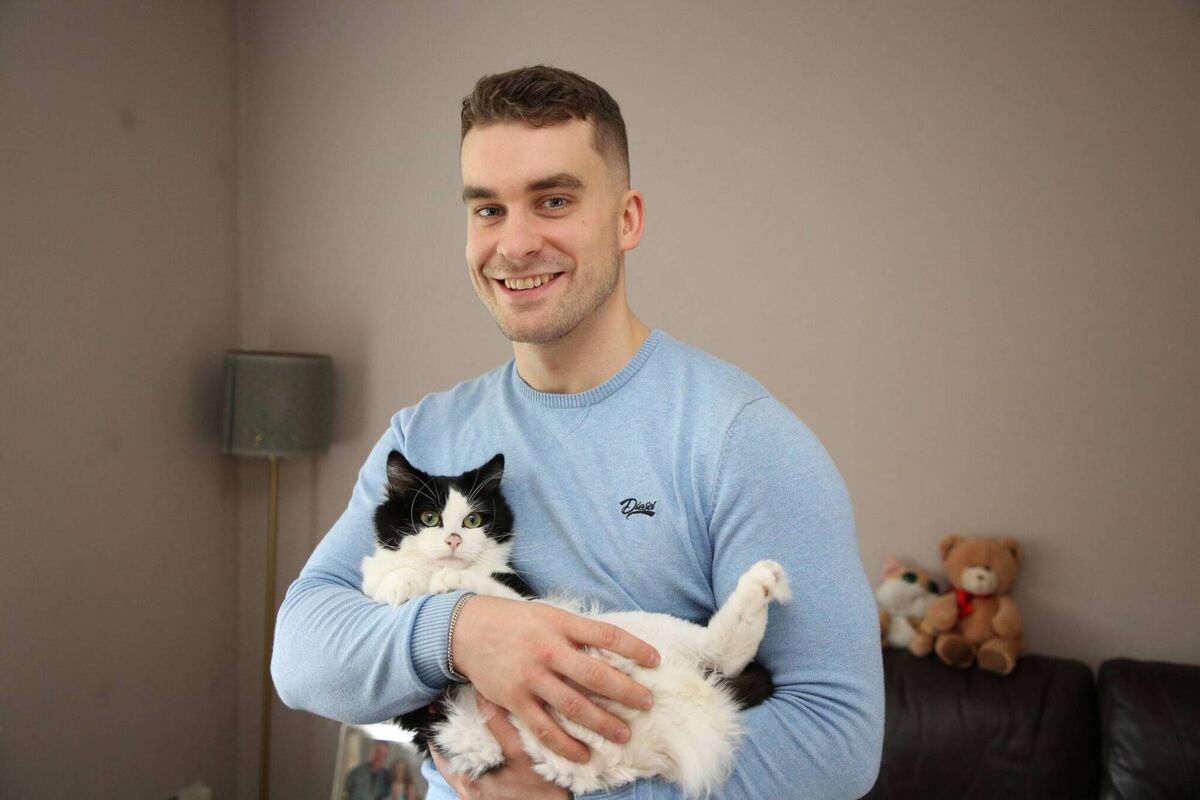 The Shelter: Animal SOS — cat owner Keith Kelly with Joel 