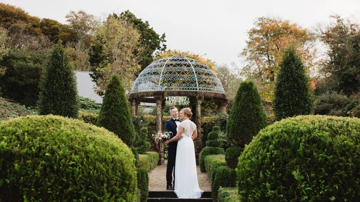 Wedding of the Week: Fairytale-castle big day in Kerry for Limerick bride and groom - Vimarsana News