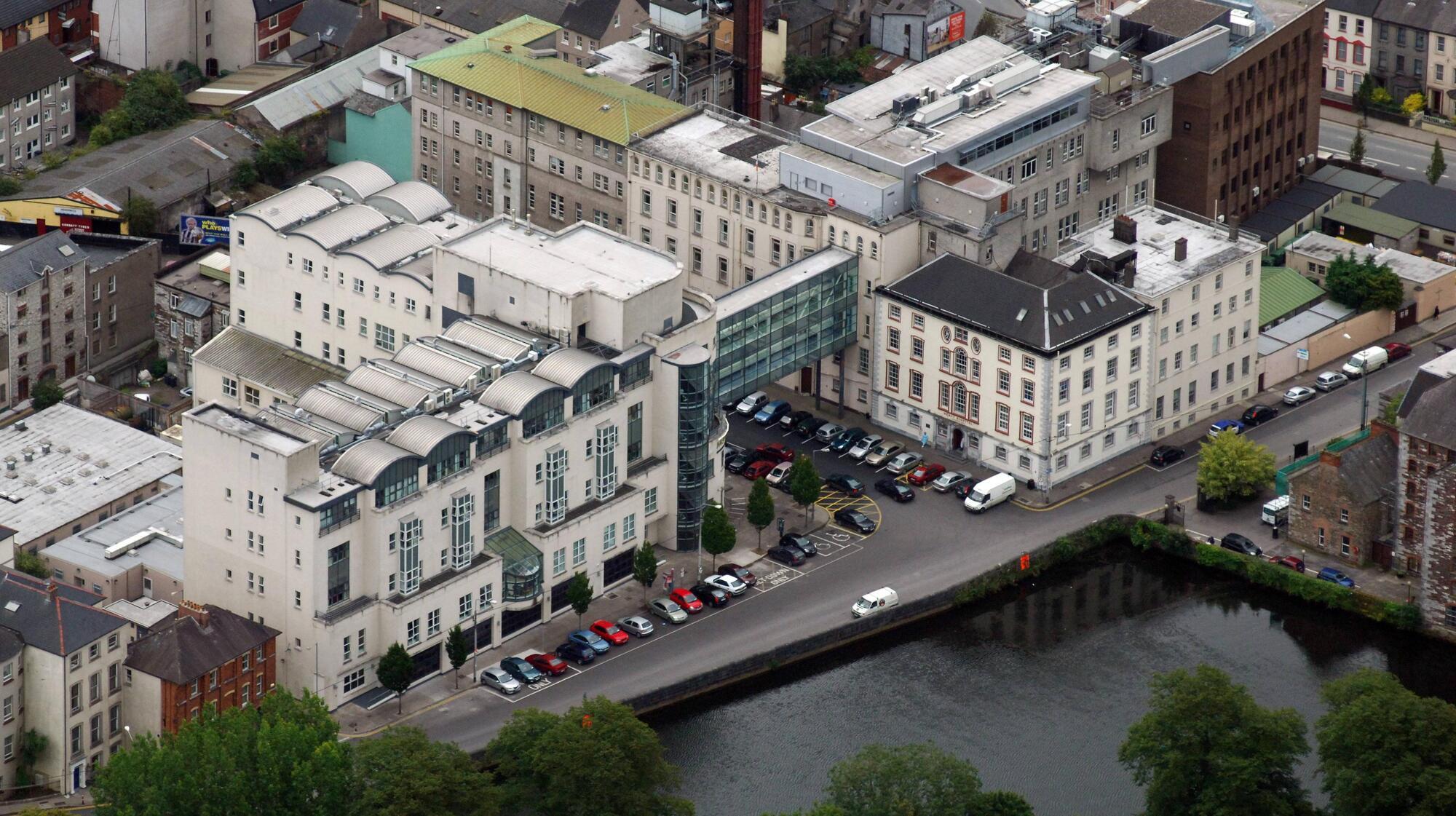 Voluntary hospitals criticise 'heavy hand of centralised control' by HSE