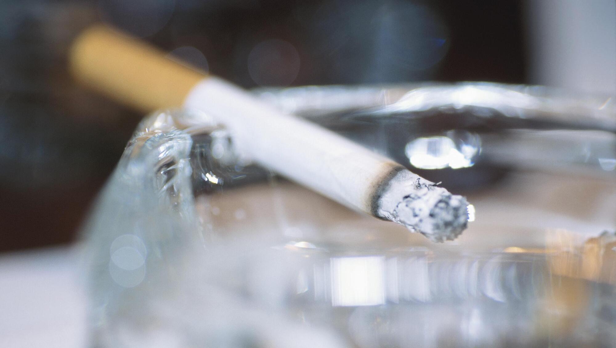Cabinet to discuss raising age for buying cigarettes and tobacco to 21