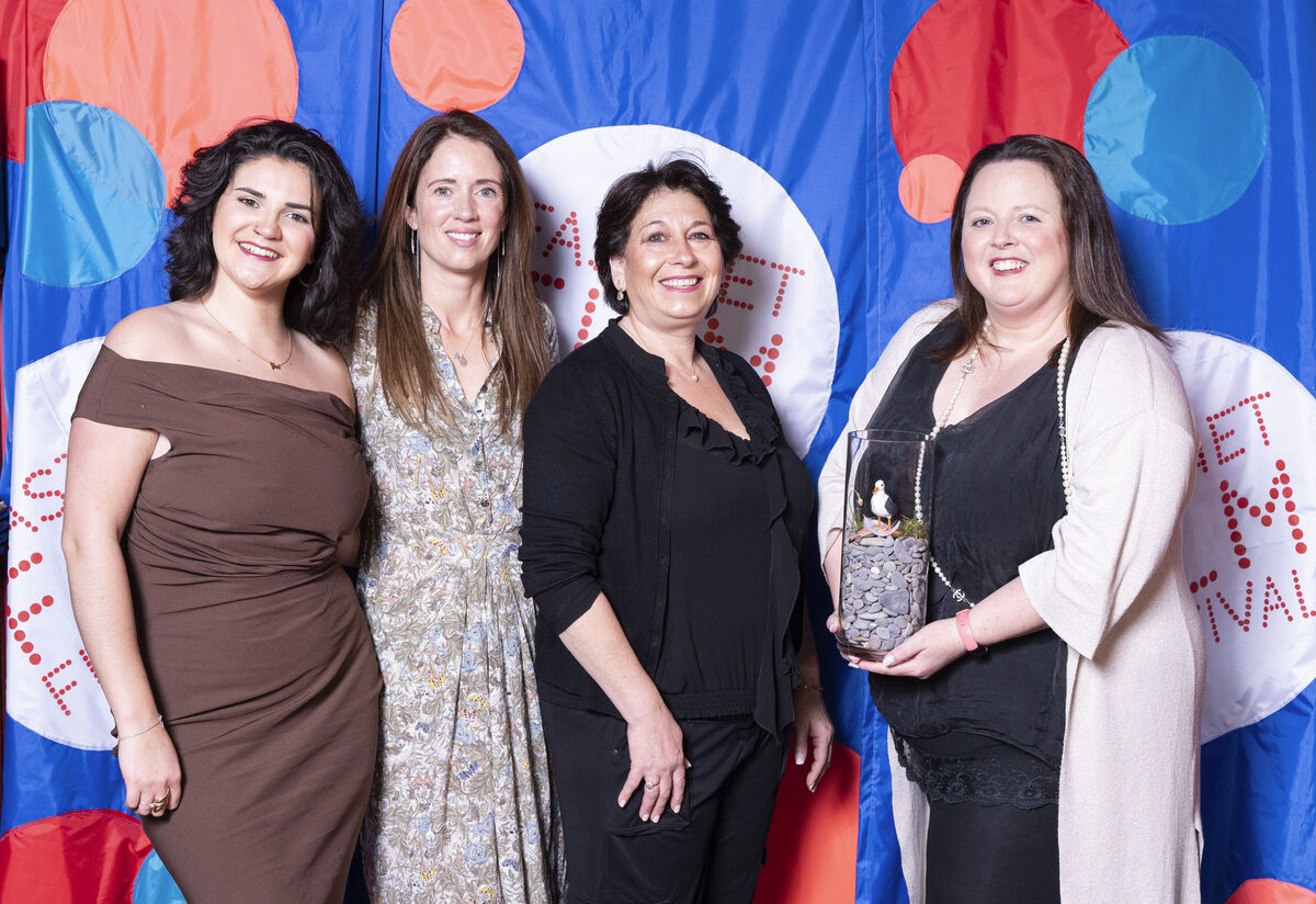 Grainne Dalton, Siobhan Jeffery, Helen Wells fand Jenniffer McEntee.