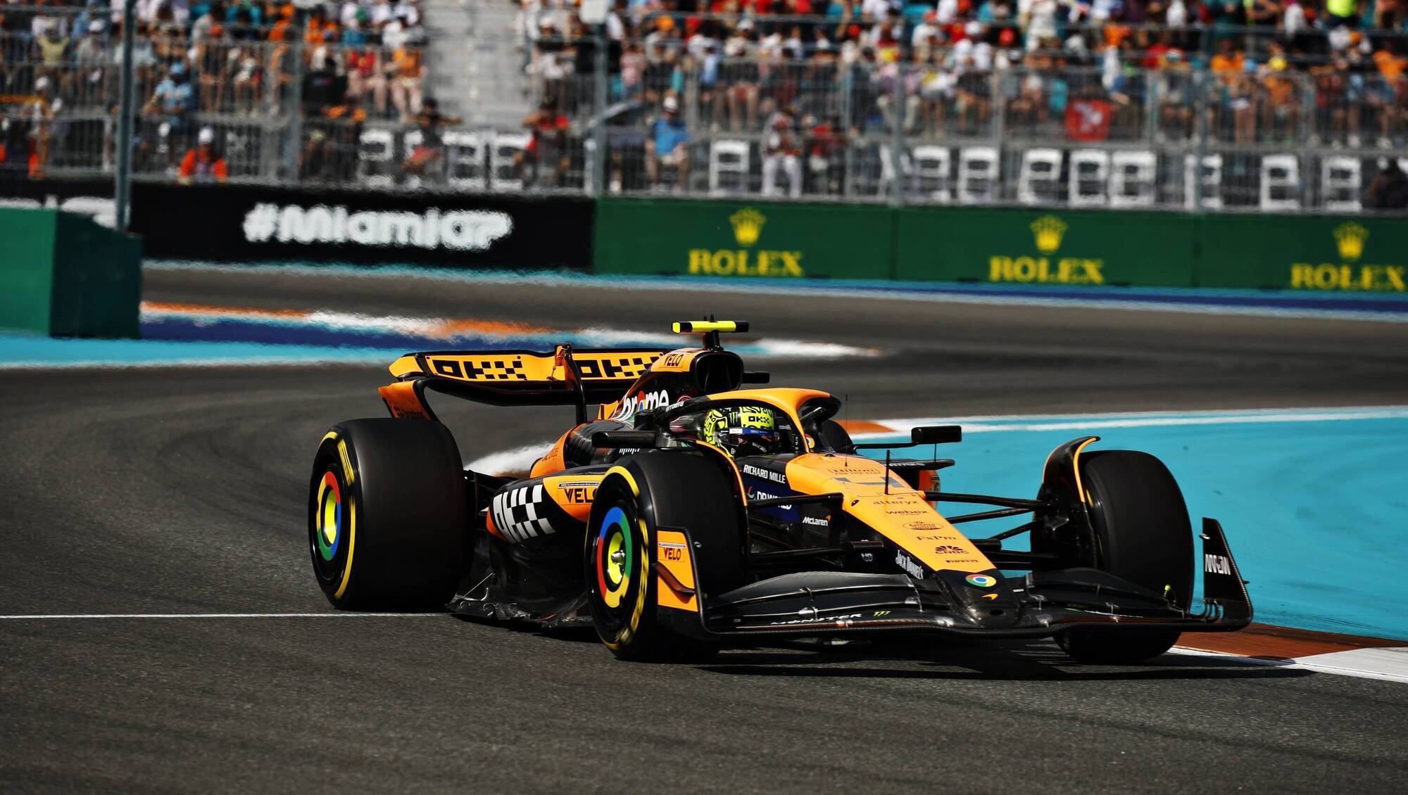 Lando Norris wins in Miami to end Max Verstappen’s streak of victories