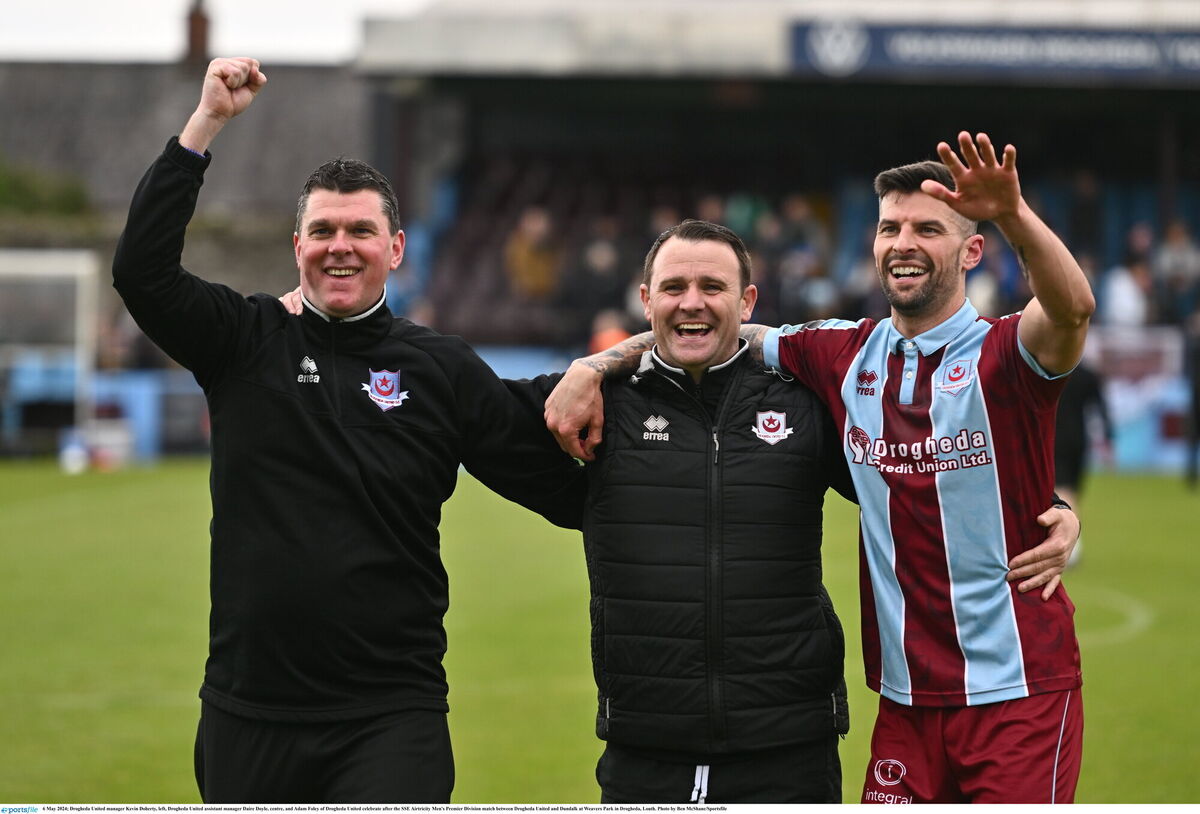 Drogheda United manager Kevin Doherty, left, Drogheda United assistant manager Daire Doyle, centre, and Adam Foley of Drogheda United celebrate after the SSE Airtricity Men's Premier Division match between Drogheda United and Dundalk at Weavers Park in Drogheda, Louth. Photo by Ben McShane/Sportsfile