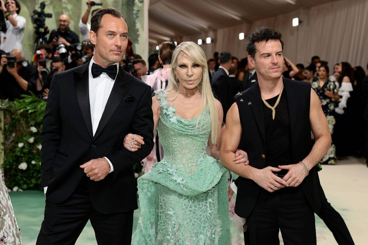 Jude Law, Donatella Versace, and Andrew Scott at the Met Gala. Picture: Dimitrios Kambouris/Getty Images for The Met Museum/Vogue