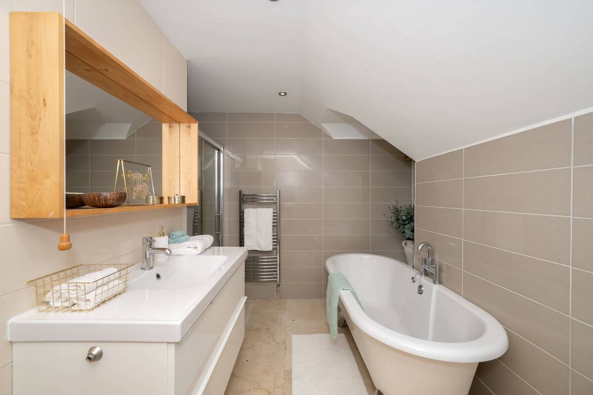 Upgraded bathrooms Upgraded bathrooms