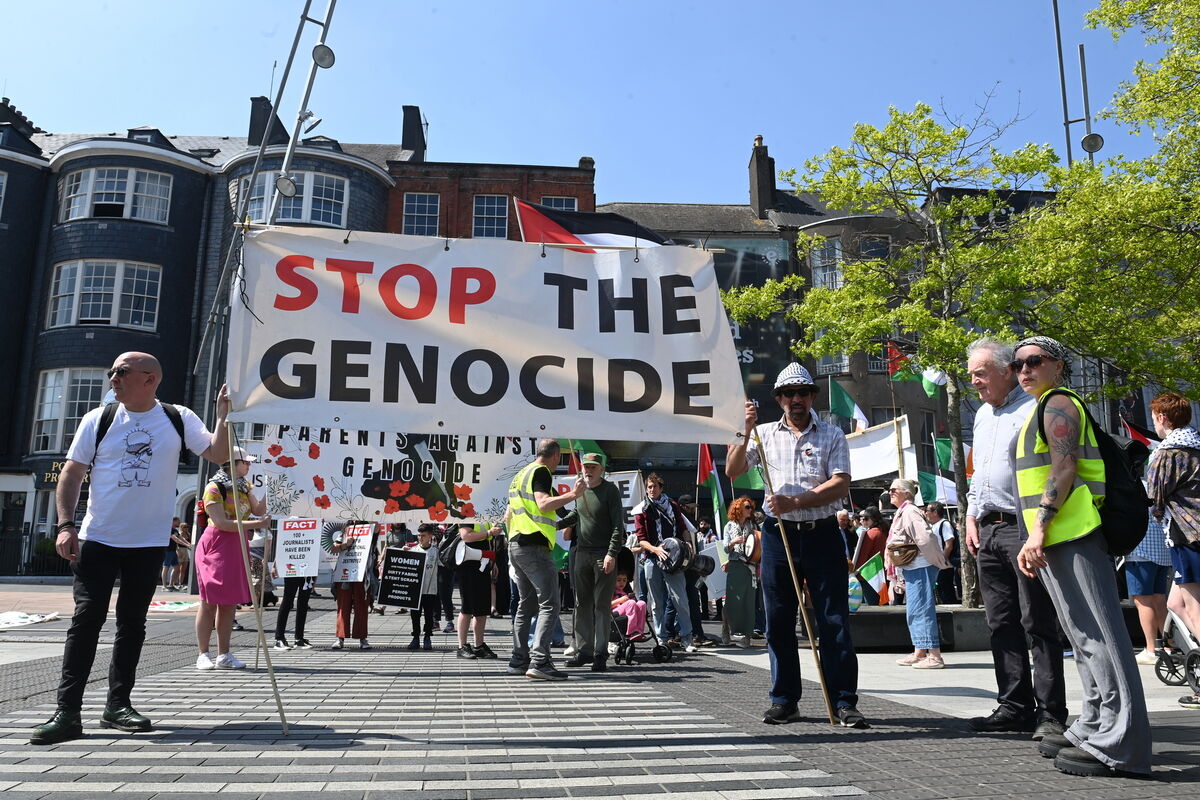 The weekly rally, organised by Cork Palestine Solidarity Group, calling for ceasefire and the expulsion of the Israeli ambassador, in Cork City centre on Saturday 11th May 2024. Pic: Larry Cummins The weekly rally, organised by Cork Palestine Solidarity Group, calling for ceasefire and the expulsion of the Israeli ambassador, in Cork City centre on Saturday 11th May 2024. Pic: Larry Cummins