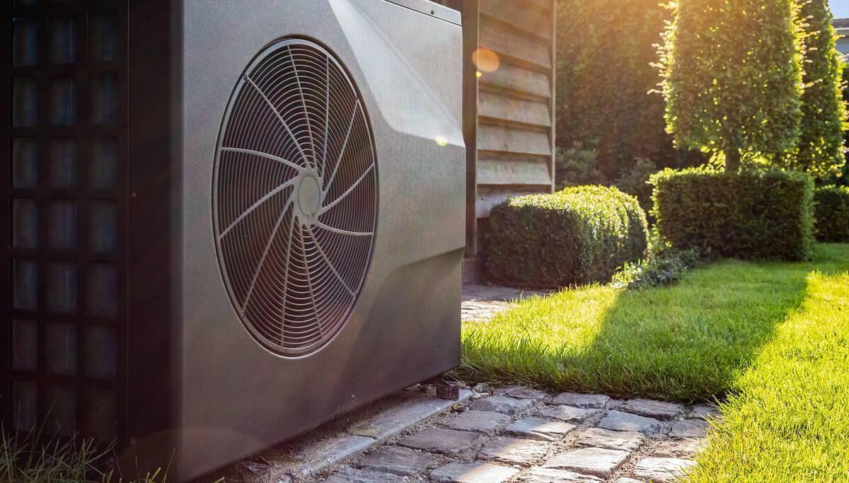 When a home uses both a heat pump and solar power, the property can be heated mostly using renewable energy. Photo: iStock 
