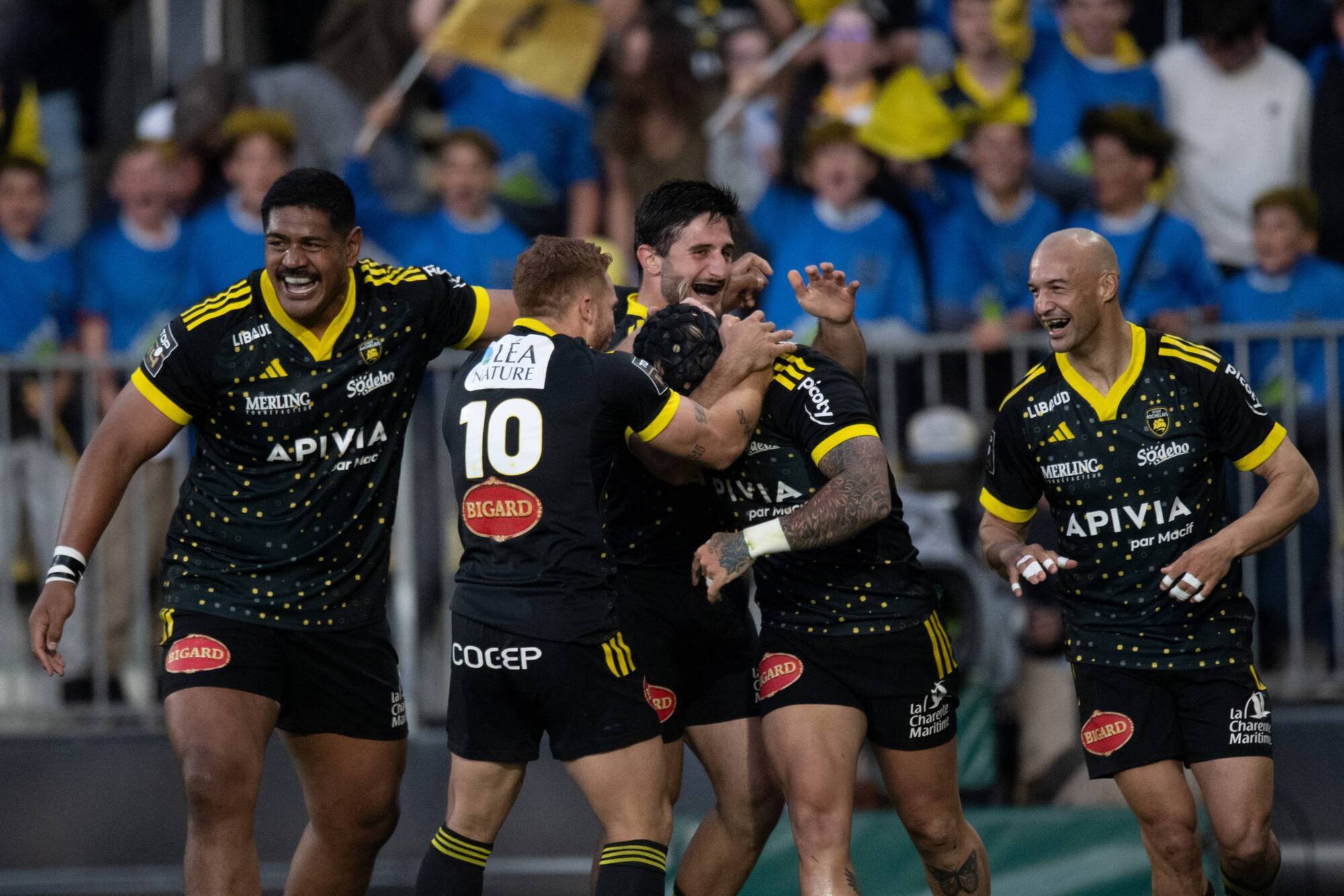 Top 14: La Rochelle rebound against Pau but flaws remain