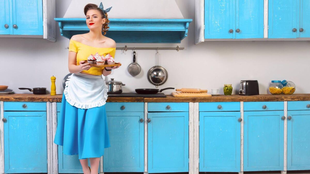 Colman Noctor: 'Tradwife' influencers pose a risk to young people - Vimarsana News
