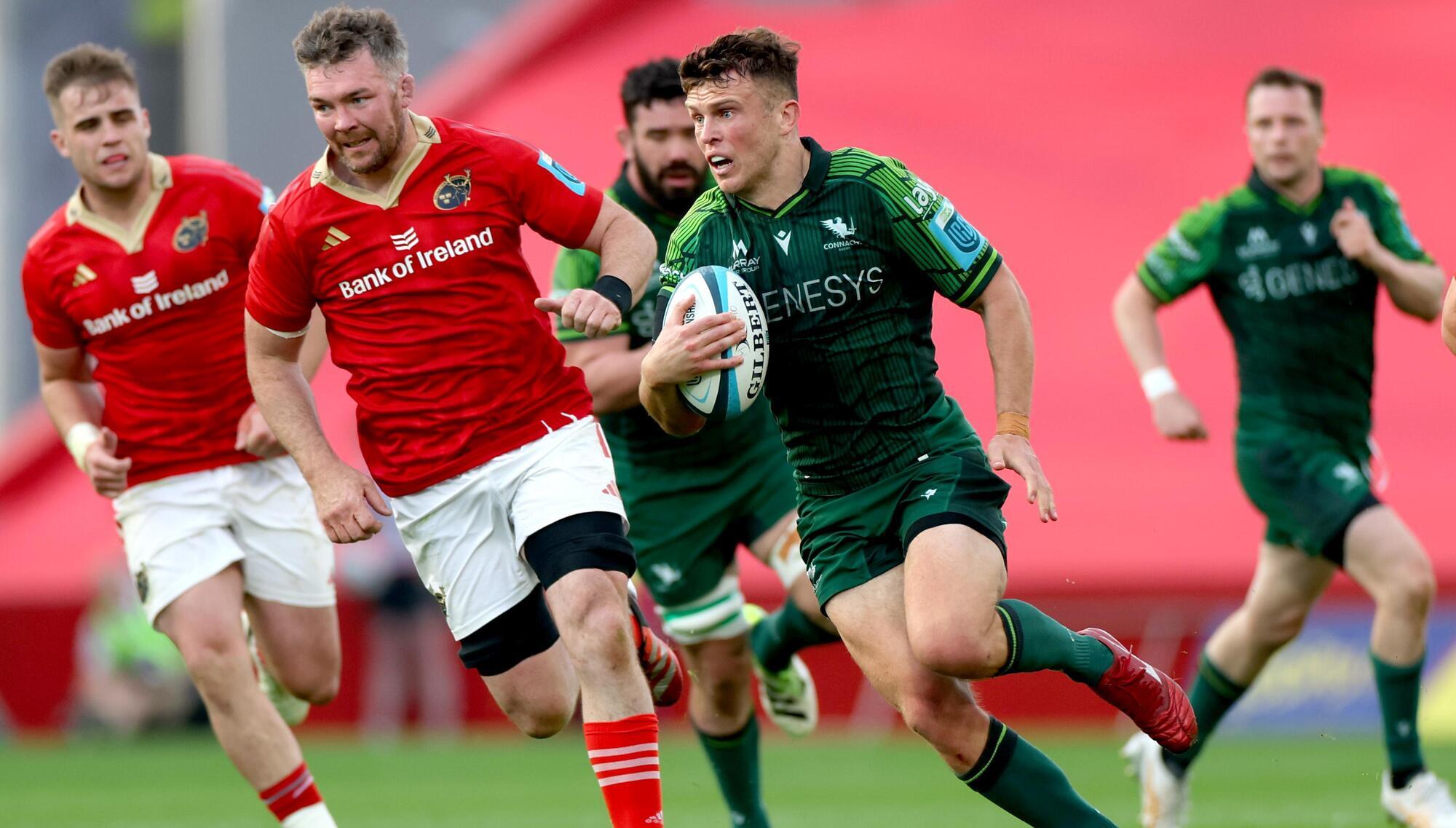 Munster confirm signing of centre Tom Farrell