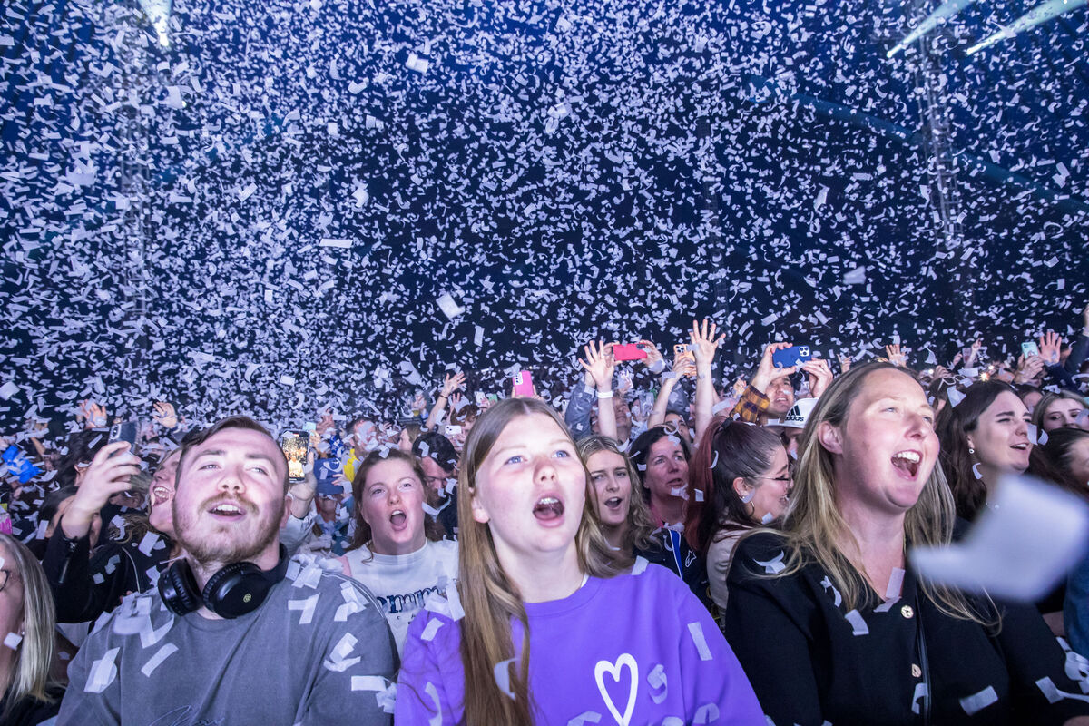 Fans get sprayed with confetti as Gavin James and band play Live at the Marquee in Cork. Picture: David Creedon Fans get sprayed with confetti as Gavin James and band play Live at the Marquee in Cork. Picture: David Creedon