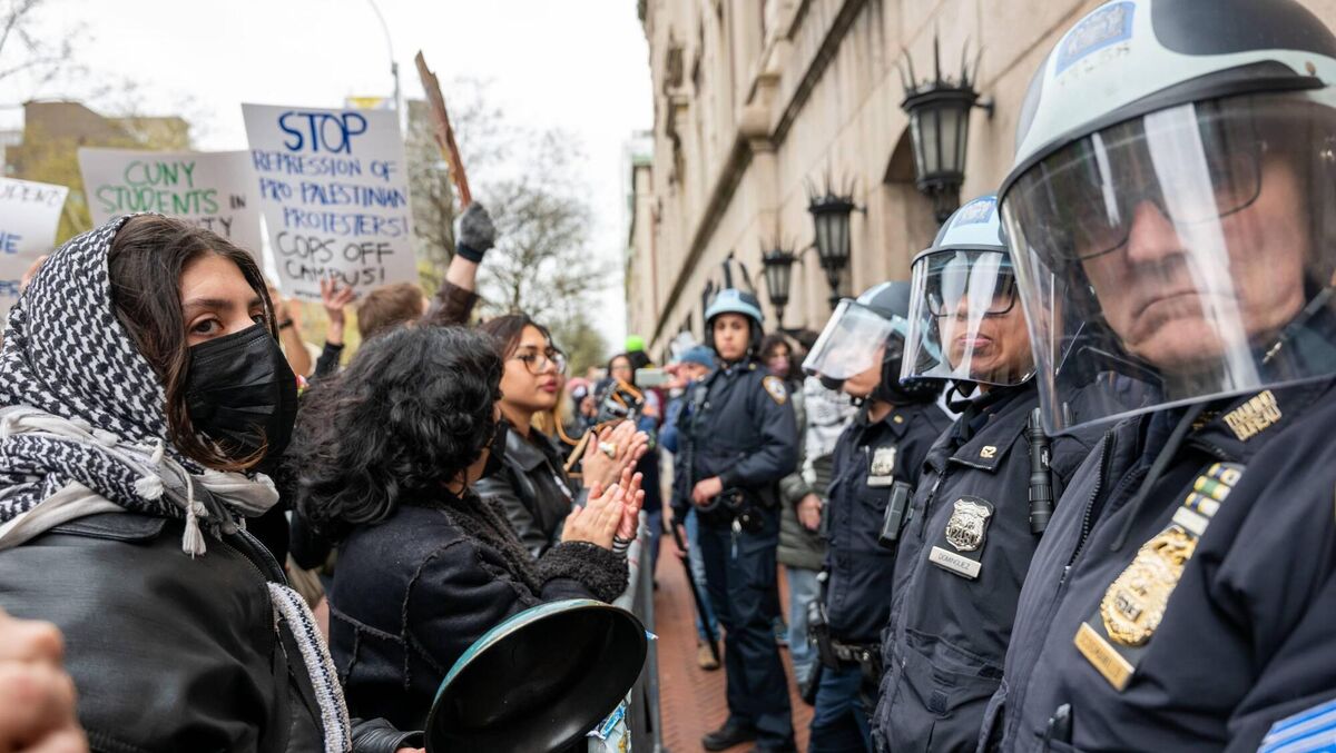 Students and pro-Palestinian activists face police as they gather outside of Columbia University to protest the university's stance on Israel in April in New York City. Picture: Spencer Platt/Getty Images