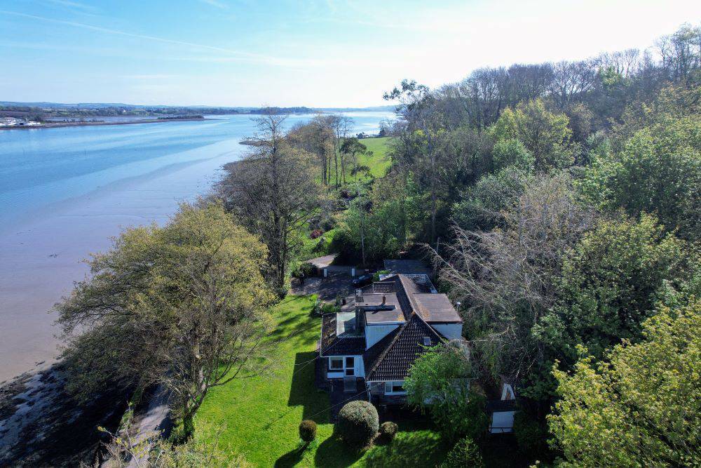 Dell-ightful setting at €675,000 Cobh waterside home