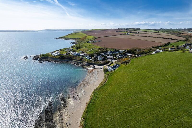 Guileen is just around the coastline from Roches Point: from the headland you see back across the harbour mouth to Fountaintown and Myrtleville Guileen is just around the coastline from Roches Point: from the headland you see back across the harbour mouth to Fountaintown and Myrtleville