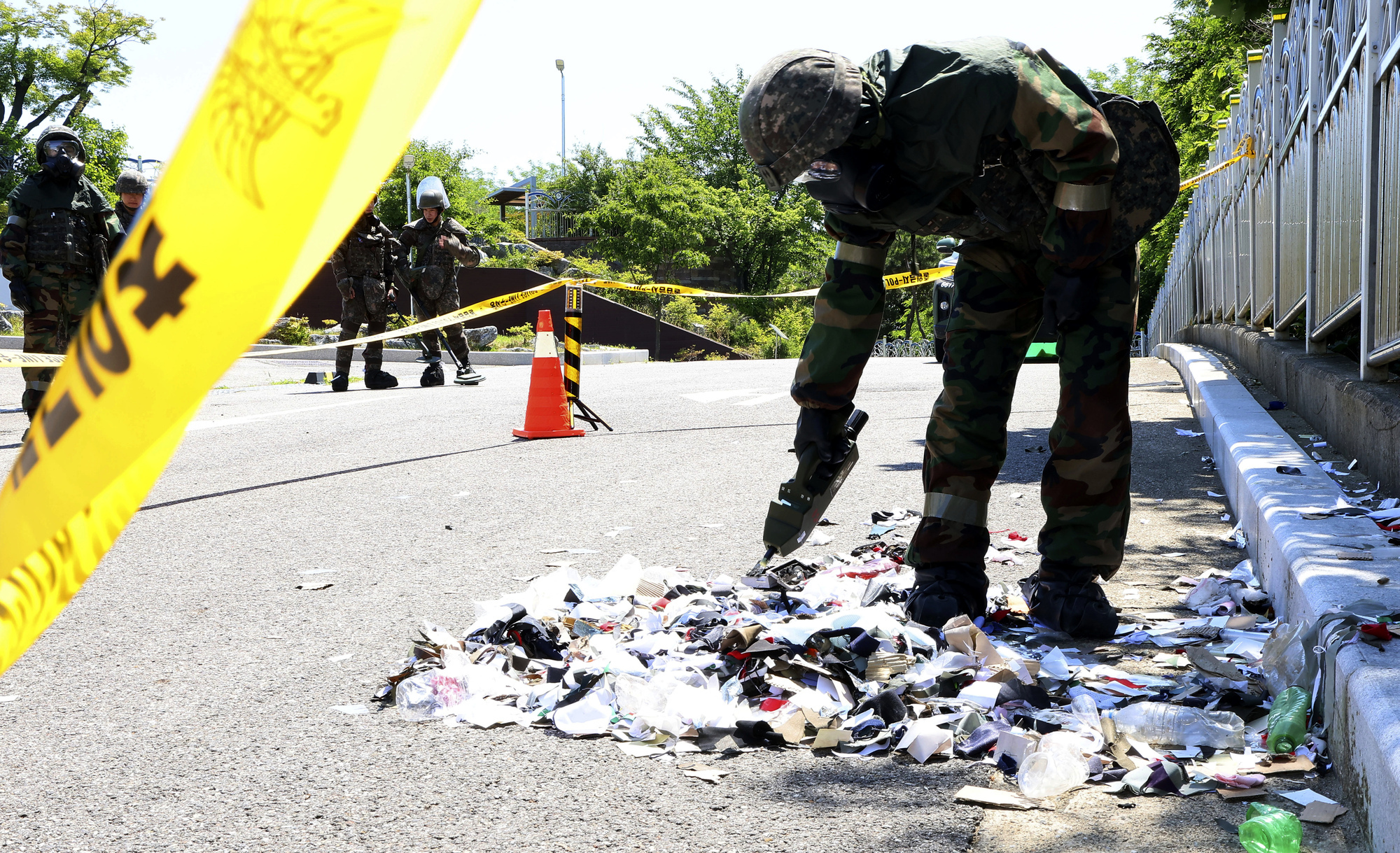 South Korea vows ‘unbearable’ retaliation against North over rubbish balloons