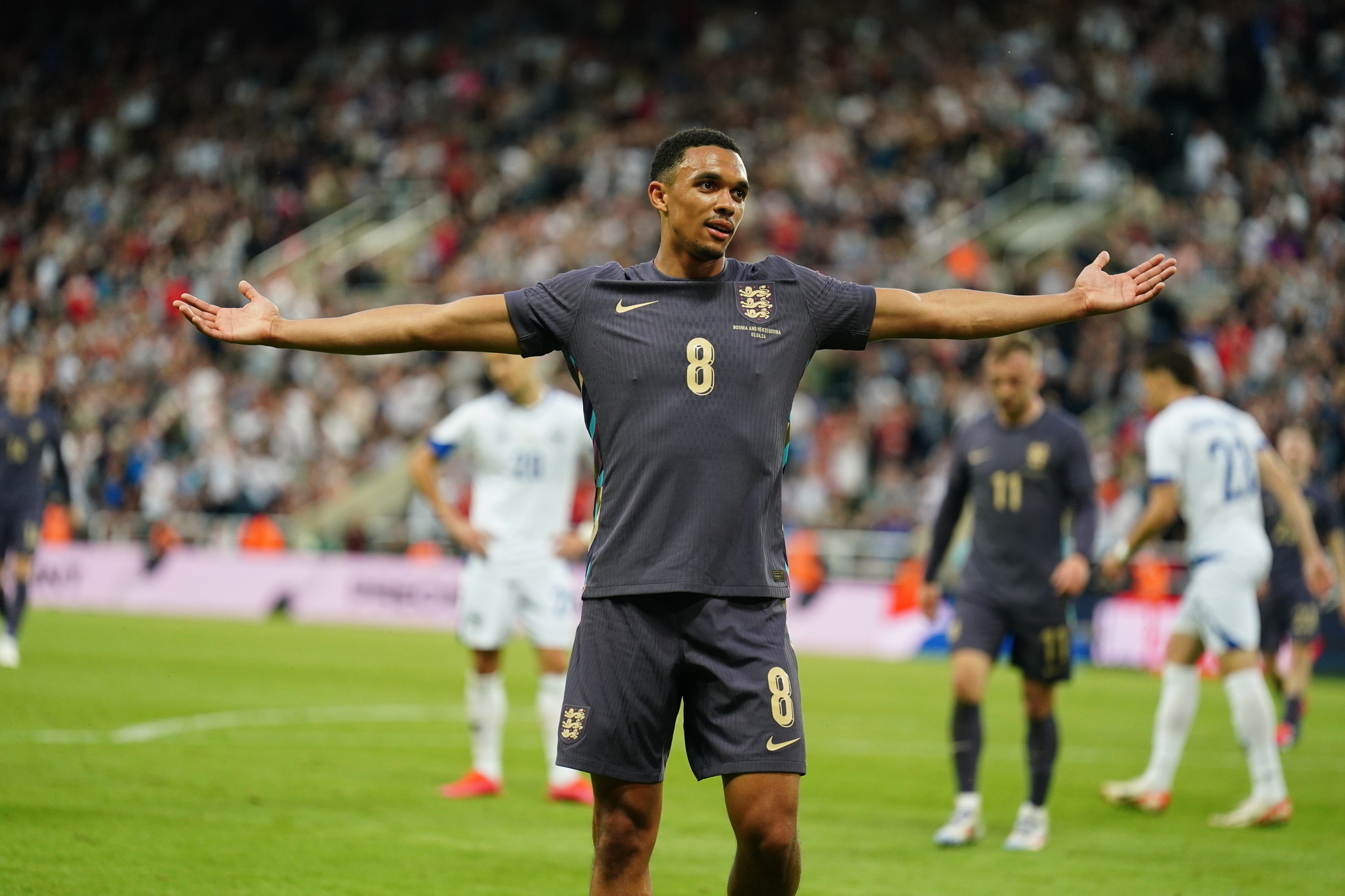 Southgate pleased with midfield options as duo impress ahead of Euro 2024