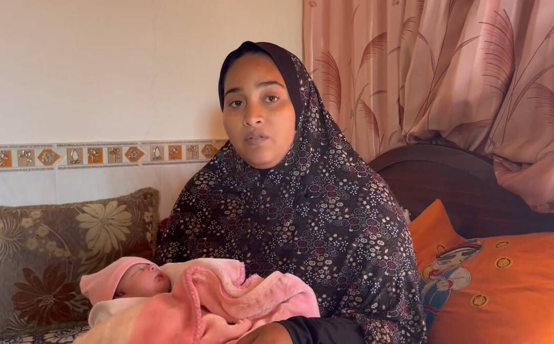 Fadwa, a patient in Al-Awda hospital who was unable to breastfeed her newborn due to the Israeli bombardment. Photo: ActionAid