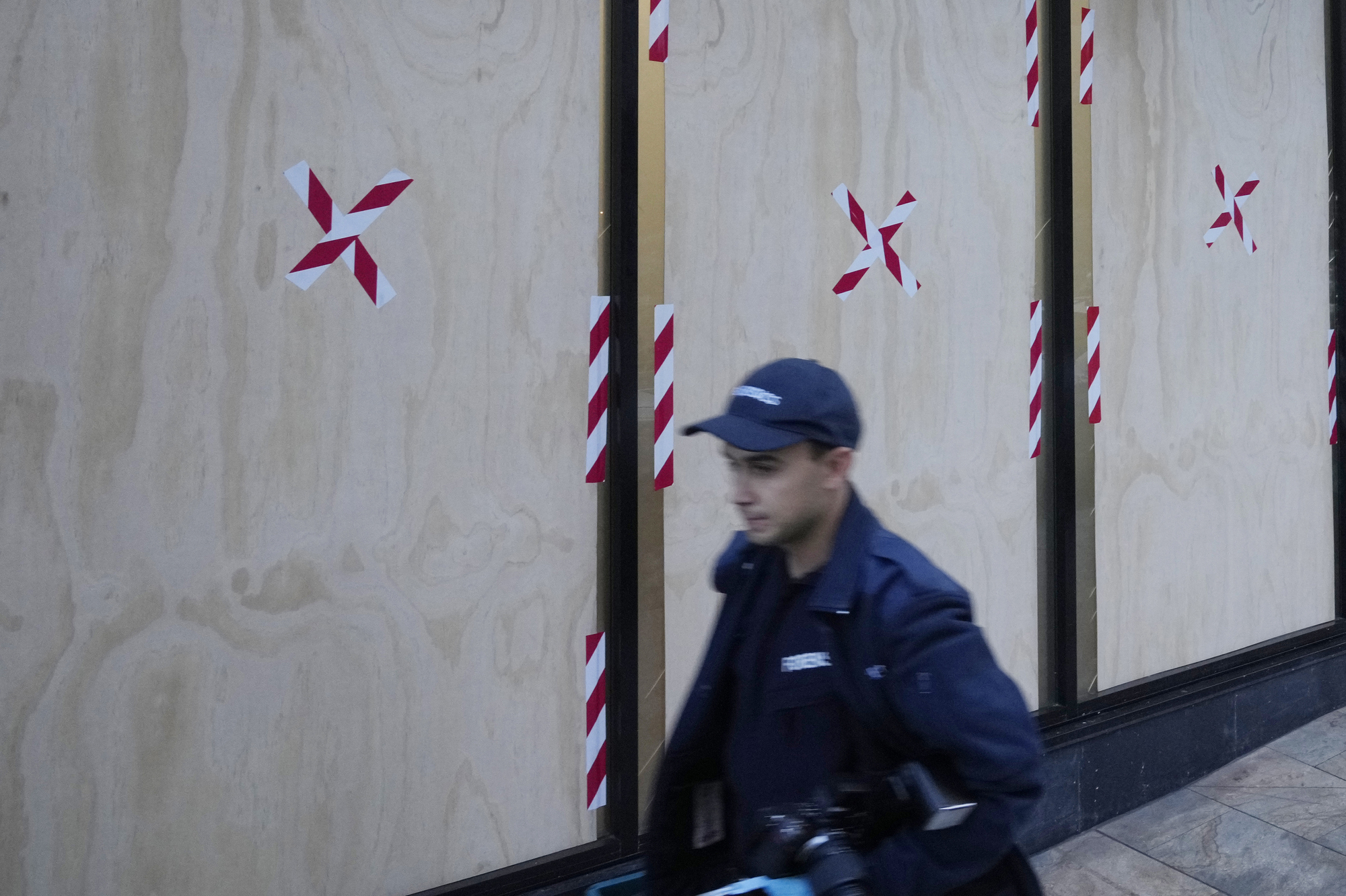 Australian PM urges activists to ‘turn heat down’ after US consulate vandalised