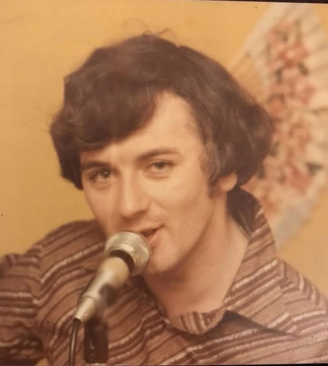 Author Jo Spain's dad died when she was just 16.